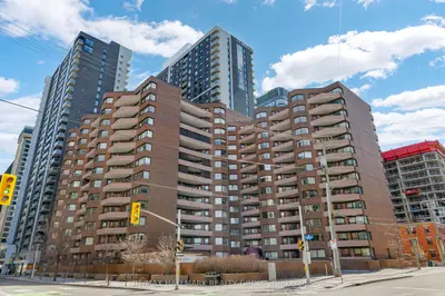 151 Bay Street 810, Ottawa Centre, On K1r 7t2