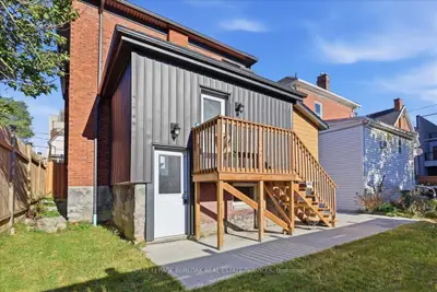 17 Eby Street S Lower, Kitchener, On N2g 3k6