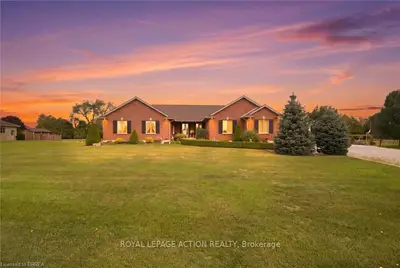 172 53 Highway, Brant, On N0e 1b0