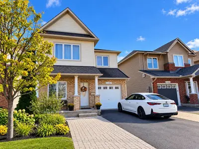 2482 Esprit Drive, Orleans - Cumberland And Area, On K4a 0s6
