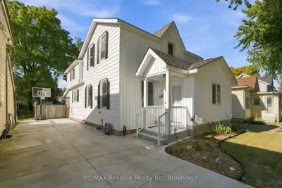 49 Main Street N, Huron East, On N0k 1w0
