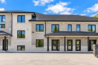 3202 Vivian Line 47, Stratford, On N2a 0k6