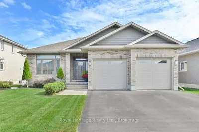 54 Hummingbird Drive, Belleville, On K8n 0h7
