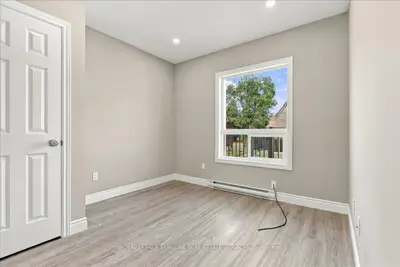 17 Eby Street S Upper, Kitchener, On N2g 3k6