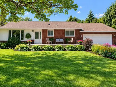 125 Snelgrove Drive, Carp - Huntley Ward, On K0a 1l0