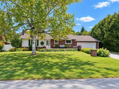 125 Snelgrove Drive, Carp - Huntley Ward, On K0a 1l0