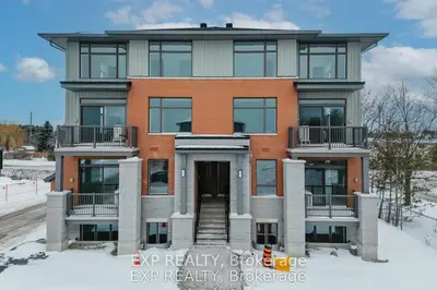201 Silhouette Private, Barrhaven, On K2j 7j8