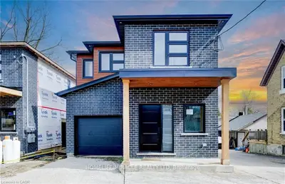 160 Weber Street W Upper, Kitchener, On N2h 4a4