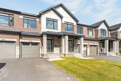 738 Caminar Terrace, Kanata, On K2m 0n7