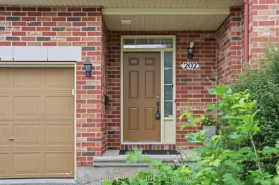 202 Maxwell Bridge Road, Kanata, On K2w 0b8