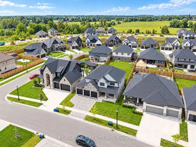 53 Hazelwood Pass, Thames Centre, On N0l 1g2