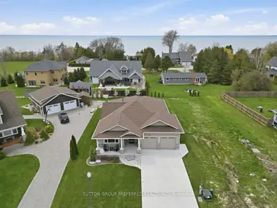 26 THIMBLEWEED Drive, Bluewater, ON N0M 1G0