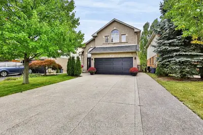 48 Holkham Avenue, Hamilton, On L9k 1n9