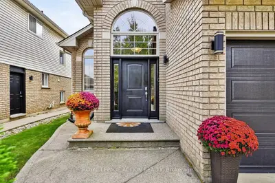 48 Holkham Avenue, Hamilton, On L9k 1n9