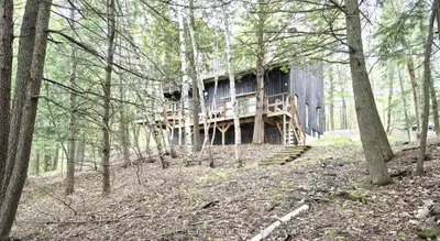 160 West Point Sands Road, Huntsville, On P1h 2j3