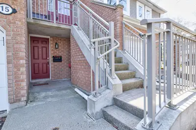 310 Christopher Drive 15, Cambridge, On N1p 1b4