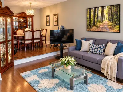 40 Lyton Crescent, Hamilton, On L8j 2c9