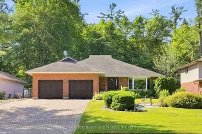 8 Palmer Court, Bracebridge, On P1l 1k5