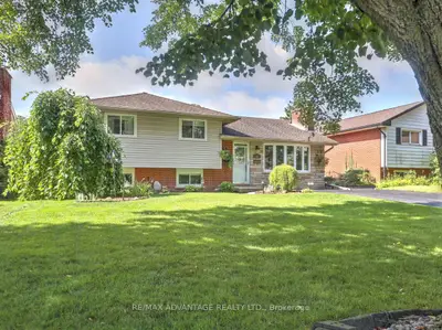 45 Agincourt Gardens, London South, On N5z 4e5