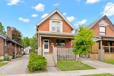 1032 Trafalgar Street, London East, On N5z 1g4