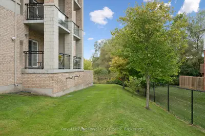1077 Gordon Street 142, Guelph, On N1g 0e3