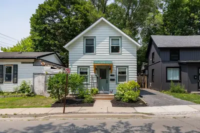 114 North Street N, Gananoque, On K7g 1l6