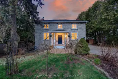 68 Collingwood Street, Kingston, On K7l 3x4