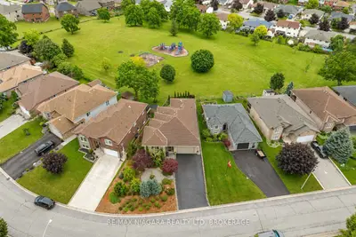 31 HILLCREST Road, Port Colborne, ON L3K 6B4