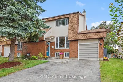 46 Westcliffe Street, Bells Corners And South To Fallowfield, On K2h 7x4