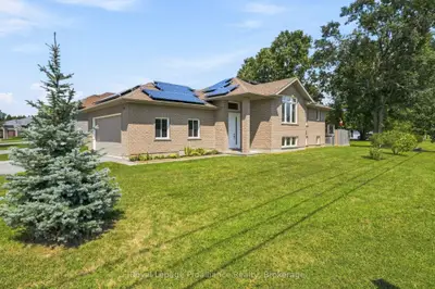 63 Freedom Crescent, Quinte West, On K8v 0c2