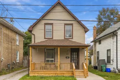 461 Murray Street, Peterborough, On K9h 2t7
