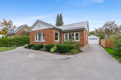 14 Angeline Street S, Kawartha Lakes, On K9v 3k8