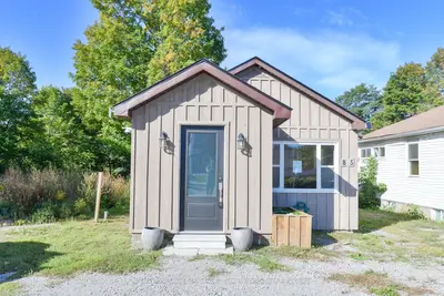815 Muskoka Road S, Gravenhurst, On P1p 1k2