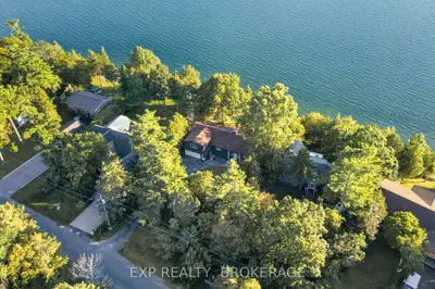 182 Nicholson Point Road, Loyalist, On K0h 1g0