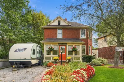 94 River Road, Welland, On L3b 2r9