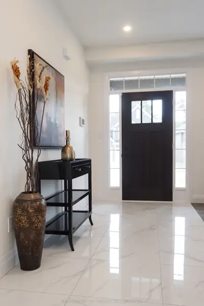 217 Jeffrey Place, Kitchener, On N2c 2t7