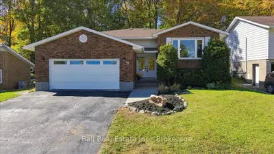 16 MAPLE Street, Bancroft, ON K0L 1C0