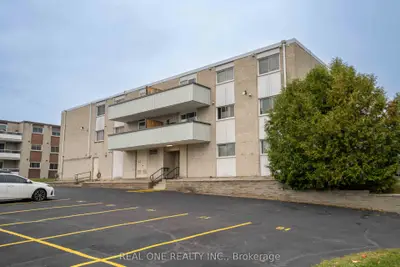 6 Walton Avenue 204, Kitchener, On N2c 2b5