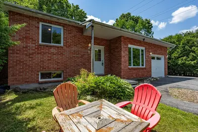 2 CARIBOU Avenue, Stittsville - Munster - Richmond, ON K2S 1M5