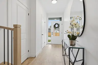 279 Hill Street 14, Central Elgin, On N5l 0c4