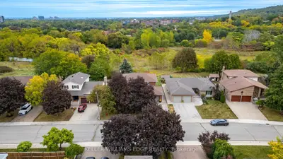 54 Monte Drive, Hamilton, On L8g 4m5