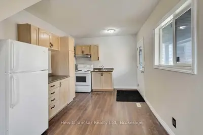 797 Hamilton Road, London East, On N5z 1v2