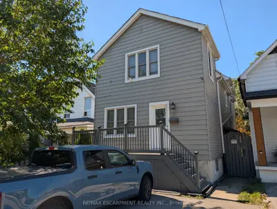 12 East 24th Street Upper, Hamilton, On L8v 2x7