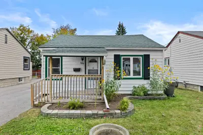 759 St. Mary's Street, Peterborough, On K9j 4h1