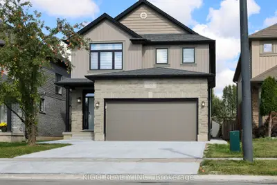 1121 Medway Park Drive, London North, On N6g 0g1