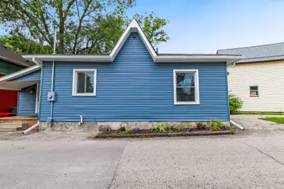 56 Mondamin Street, St. Thomas, On N5p 2v3