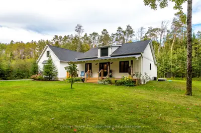 17 Balsam Chutes Road, Huntsville, On P0b 1l0