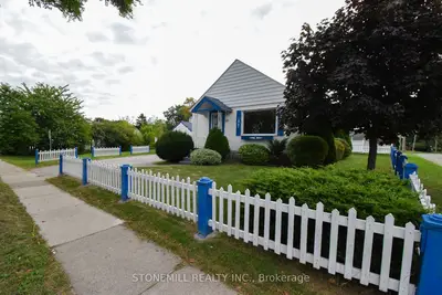 272 Carlton Street, St. Catharines, On L2n 1b9