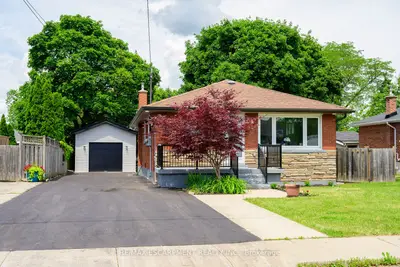 150 Howard Avenue, Hamilton, On L9a 2w8