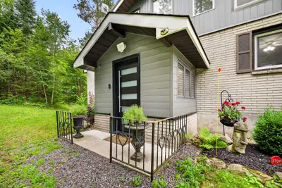 1018 Whites Road, Muskoka Lakes, On P0b 1j0